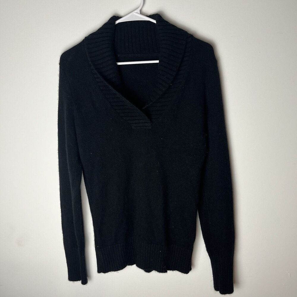 saks fifth avenue cashmere Black Sweater V Neck Small 182